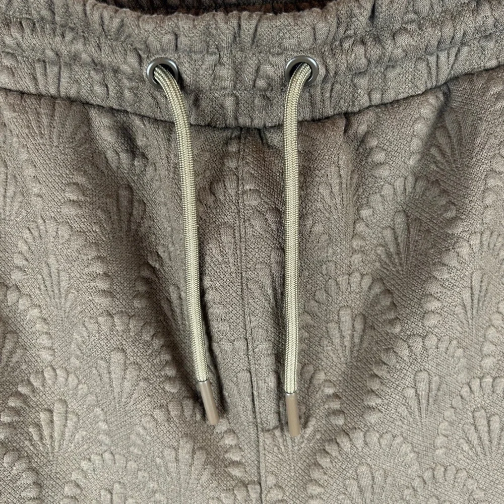 Maison‎ Article Mens Size LG Textured Fan Pattern Drawstring Casual Shorts - Picture 7 of 9